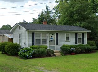 504 N Chestnut St, Mount Olive, NC 28365