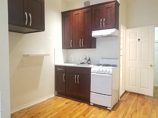 Rented by New York Dwellings LLC | media 43