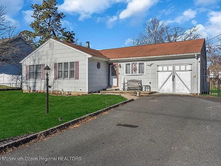 1725 3rd Ave — Photo 3