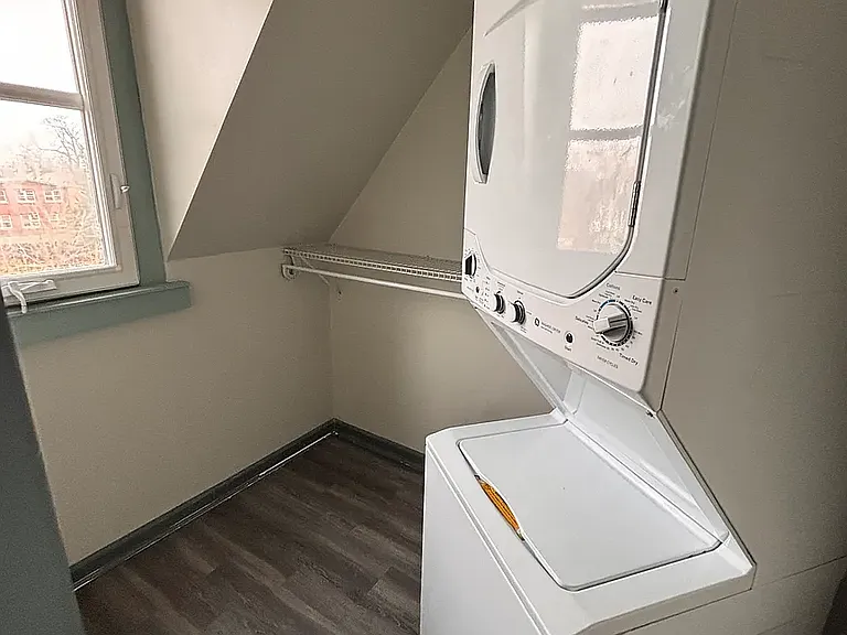 29 E Utica St #3C — Photo 5