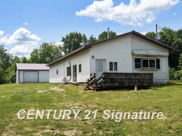 11634 E Gates Rd, Riverdale, MI 48877