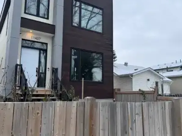 11437 101st St NW #1A, Edmonton, AB T5G 2A9