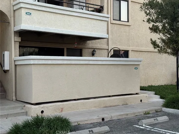 18808 Mandan St APT 313, Santa Clarita, CA 91351