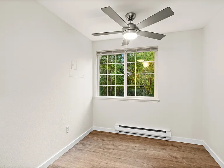 1 Bed 1 Bath - 800 Sq Ft 1 Bed 1 Bath - 800 Sq Ft