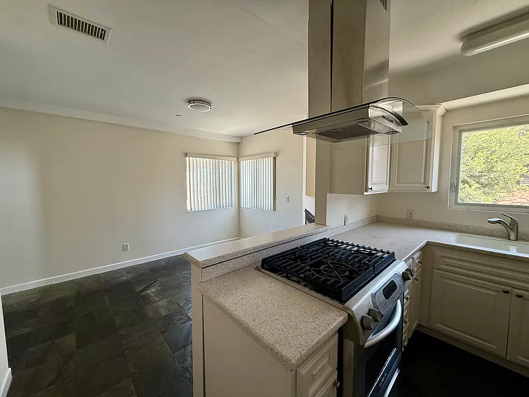 4501 E Ocean Blvd #1 — Photo 7