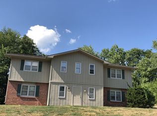 3232 Cardinal Drive, Lawrence, KS 66049