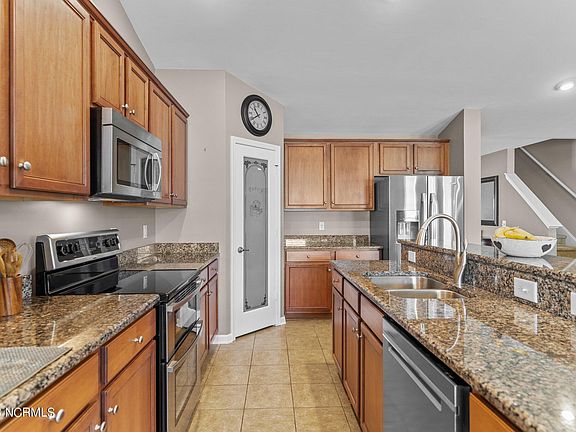 2nd image of 727 Heather Glen Lane