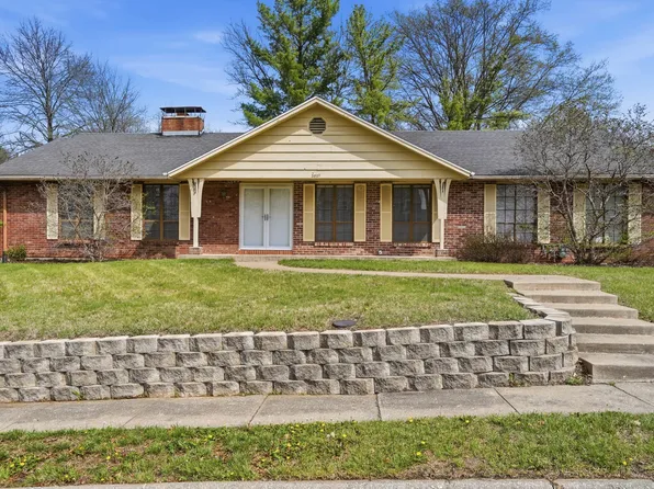 3801 Rollins Rd, Columbia, MO 65203