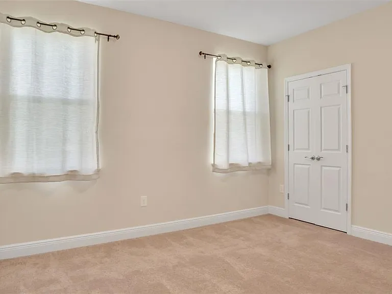 1081 Windlass Ct — Photo 34