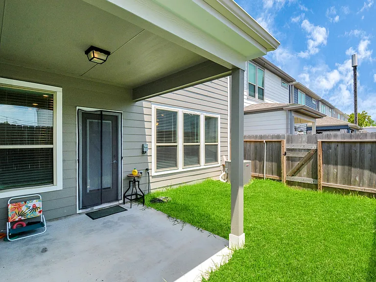 1722 Summerlyn Terrace Dr — Photo 36