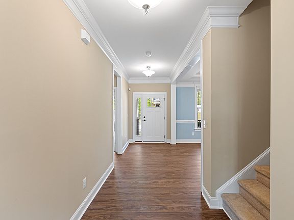 5th image of 267 Meadowmist Dr