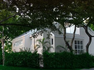 20275 W Oak Haven Cir, Miami, FL 33179