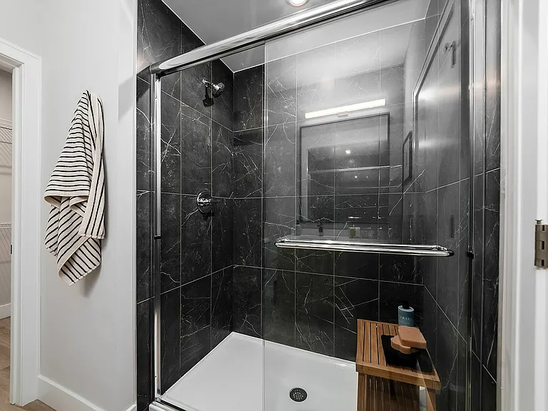 029_feb_L 1895 Mapleway Dr079