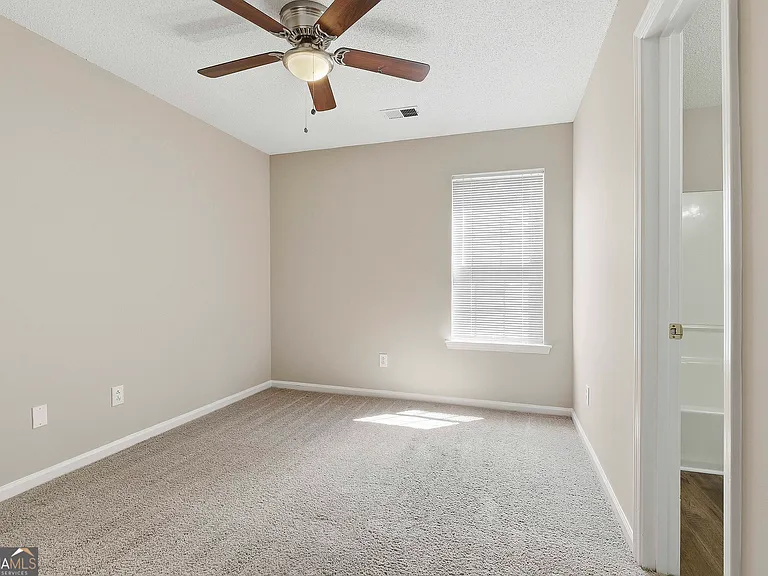 130 S Fairfield Dr — Photo 23