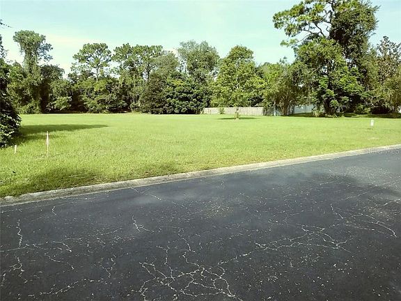 4th image of NE 60th Ter