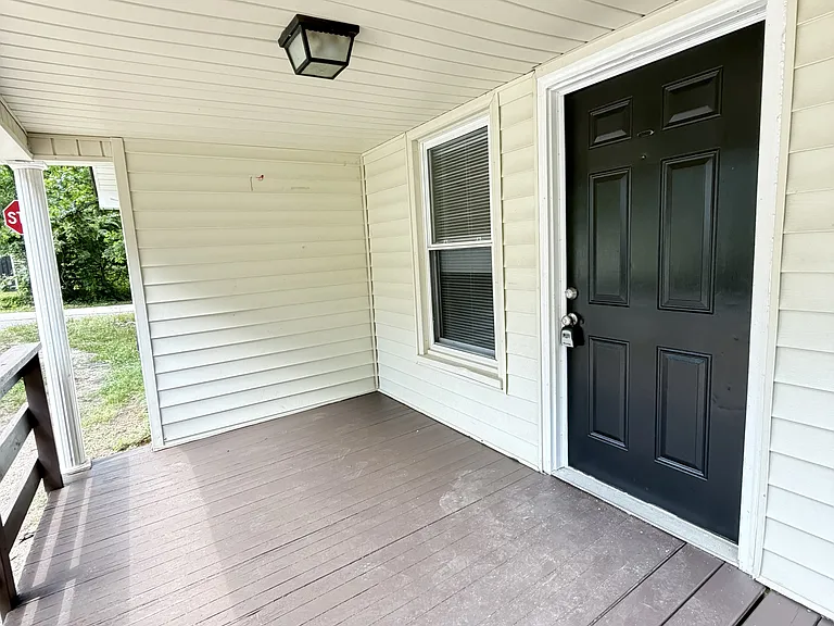801 Desoto Ave — Photo 3