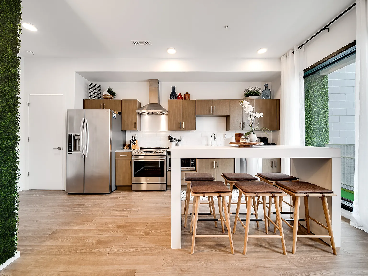 2 bed, 798 sqft, $2,800 — Photo 4
