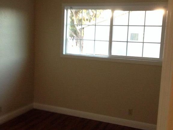 4th image of 885 Branham Ln