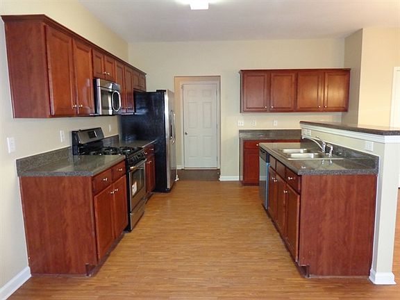 5th image of 2860 Saddle Bronc Cir