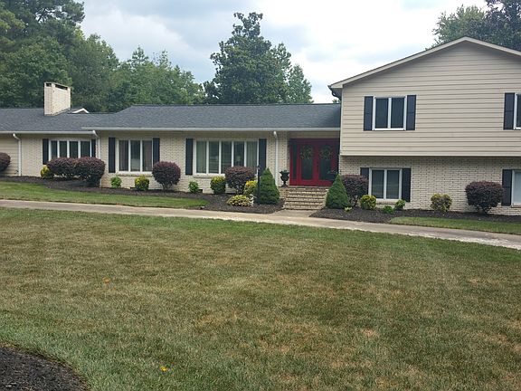 3rd image of 409 E Glen Eagles Rd