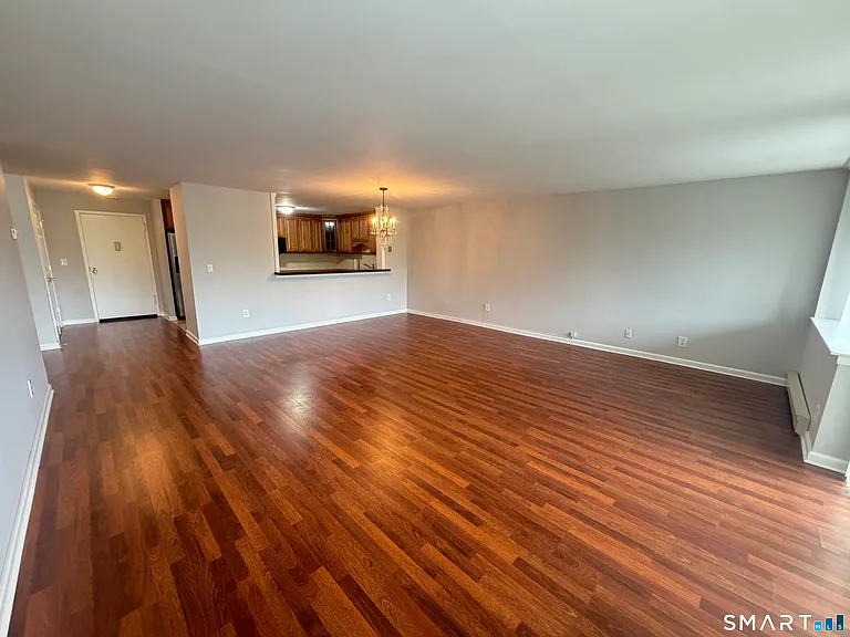 1460 Elm St #330 — Photo 7