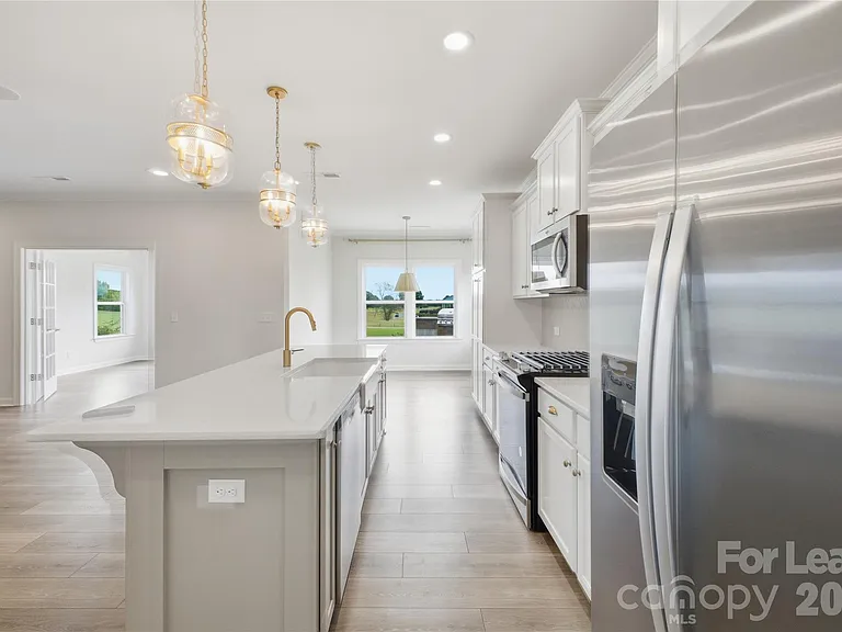 1018 Stone Marker Dr — Photo 5
