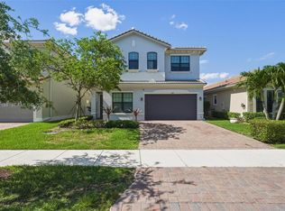 8815 NW 37th Dr, Coral Springs, FL 33065