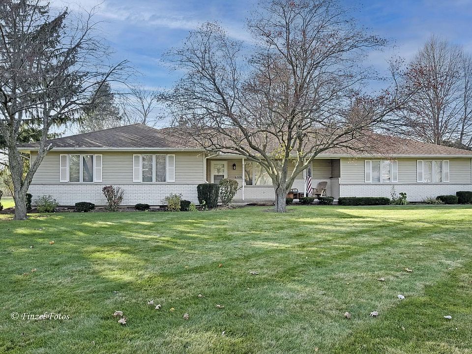 1st image of 591 N Sharon Dr