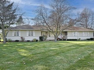 591 N Sharon Dr, Woodstock, IL