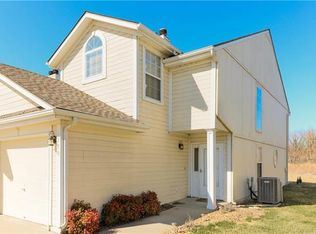 5770 NW Plantation Cir #182-D, Lees Summit, MO 64064