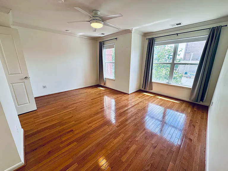 1217 V St NW — Photo 11