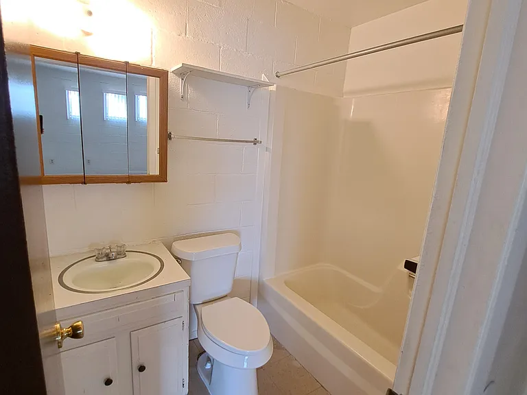 845 Sandell Rd #2 — Photo 10