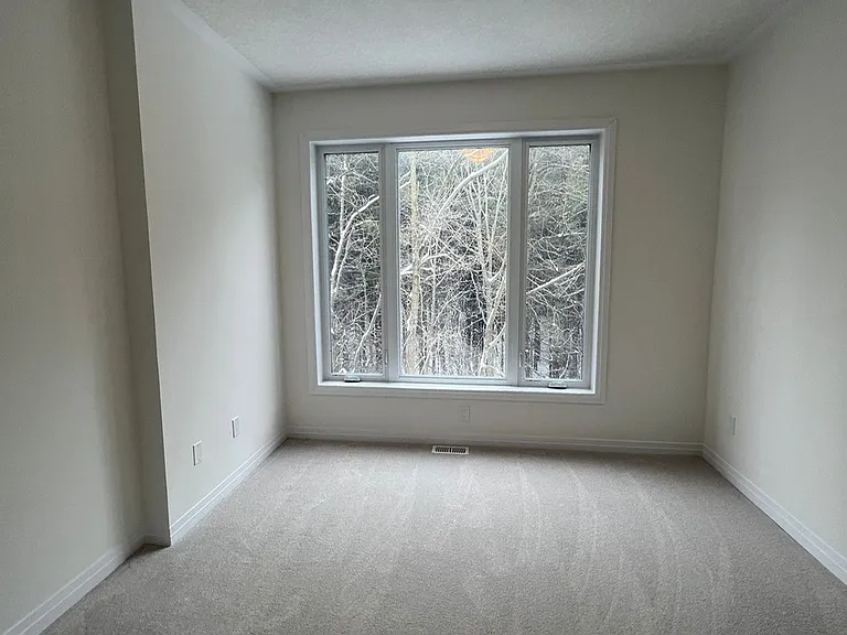 25 Isherwood Ave #D062 — Photo 4