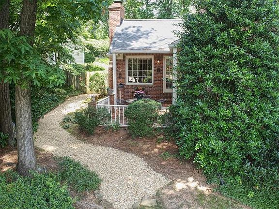4th image of 4009 Penhurst Dr