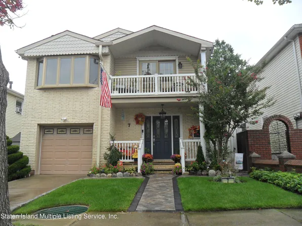 7 Mott St, Staten Island, NY 10312