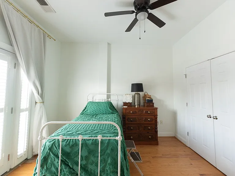 360 S Elm St #211 — Photo 12