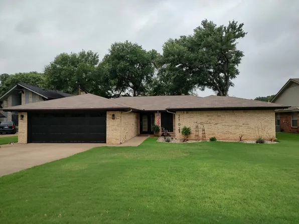 2702 Casas Del Sur Ct, Granbury, TX 76049
