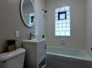 2147 N 63rd St, Wauwatosa, WI 53213