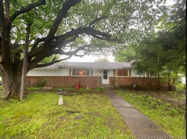 501 S 8th St, Davis, OK 73030