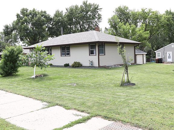 3rd image of 2393 Hazelwood St