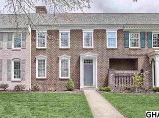 46 Devonshire Sq, Mechanicsburg, PA 17050