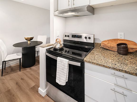 5th image of 634 13th Avenue E #15