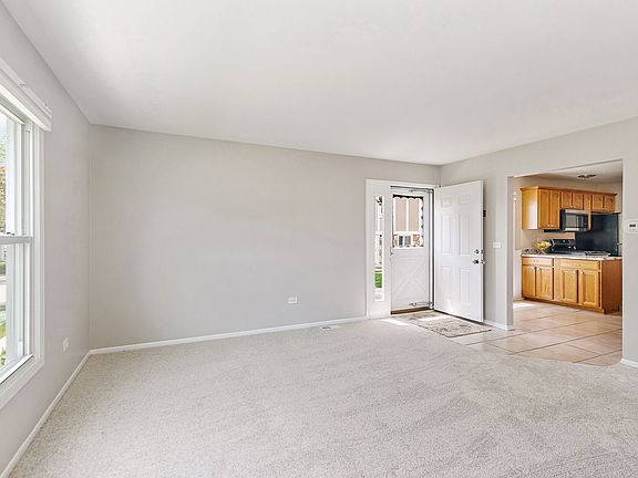 4th image of 1030 Newport Hbr