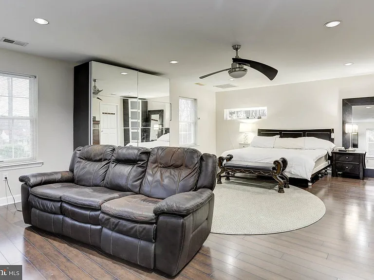 7465 Browns Bridge Rd — Photo 17