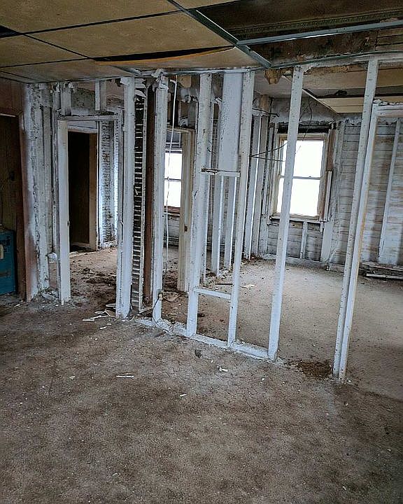 2nd image of 202 S College St