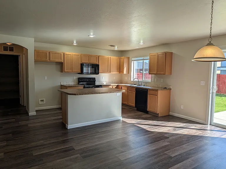 4354 S Glenmere Way — Photo 6