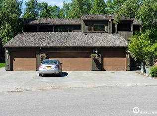 2240 Knoll Cir, Anchorage, AK 99501