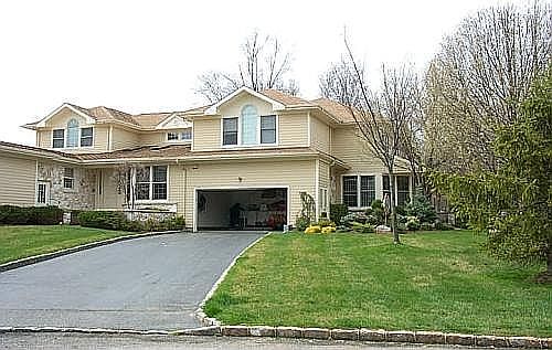 1st image of 216 Augusta Ct