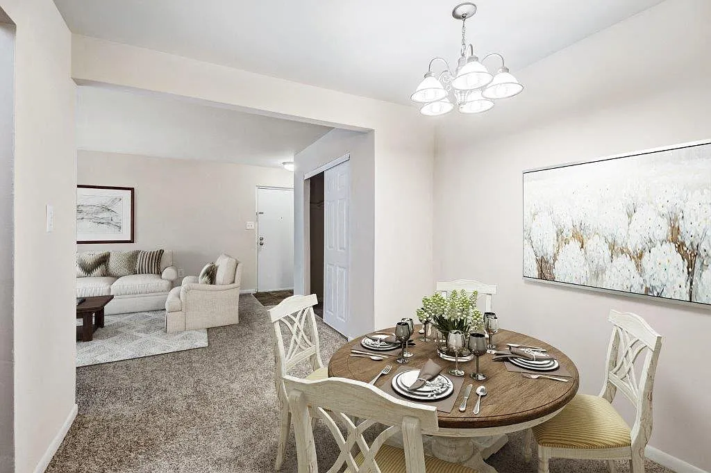 Montgomery Trace Apartment Homes — Photo 3