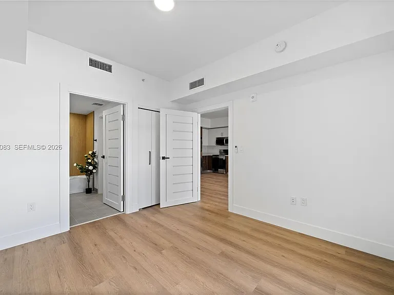 2479 NE 192nd St #208 — Photo 9